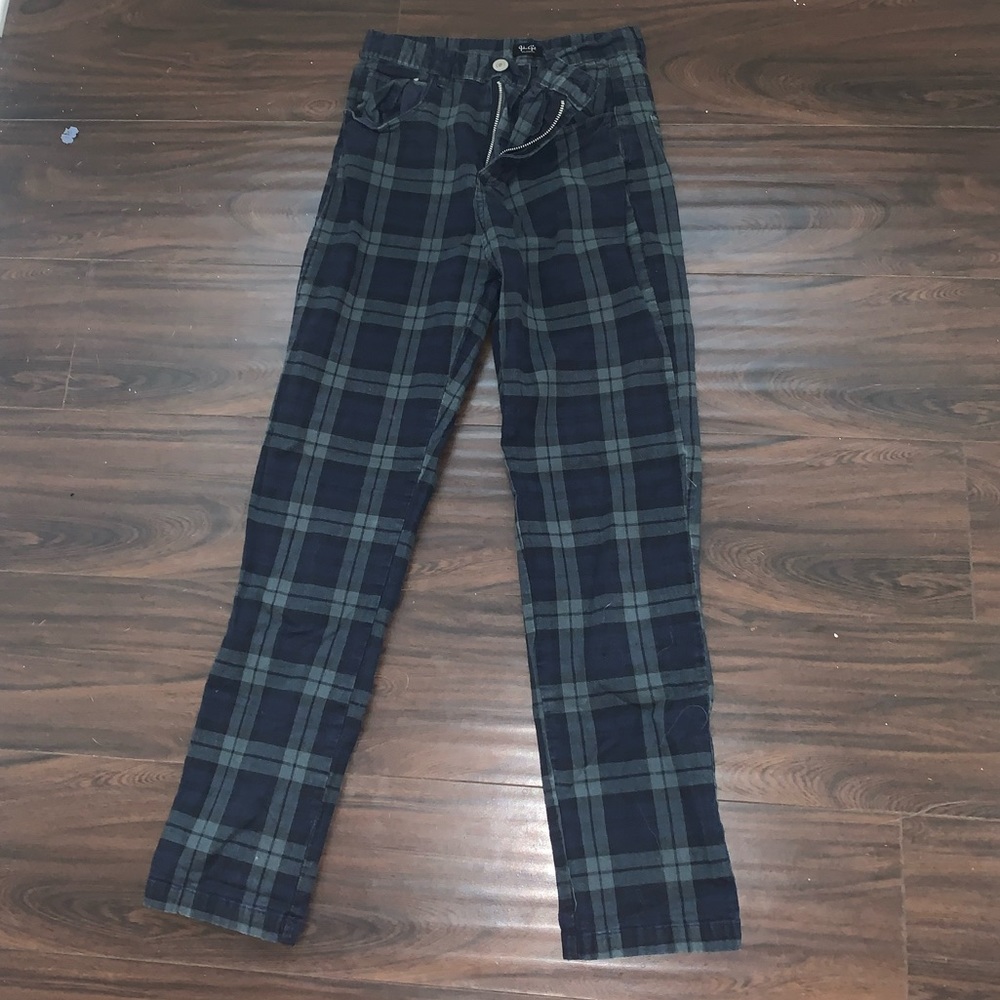 brandy melville plaid pants, good condition